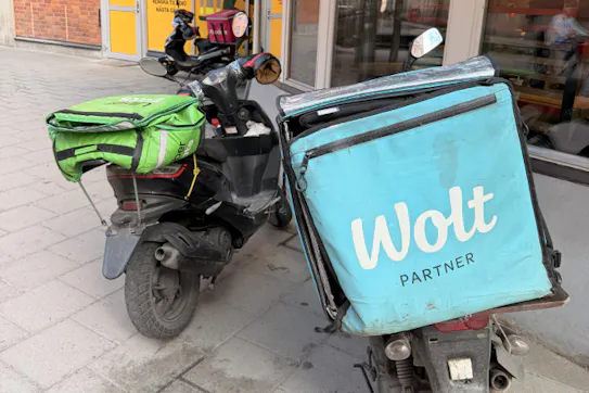 madlevering i København med Wolt, Foodora og Uber Eats bud på knallert